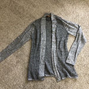 Belldini Sweater Size Small